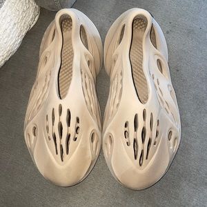 Yeezy Foam Runner